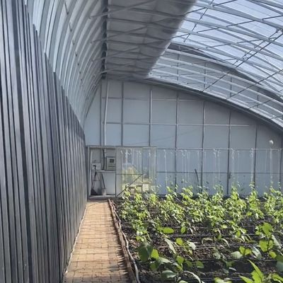 Гидропоническая теплица с арочной крышей для аквакультуры и системы выращивания овощей